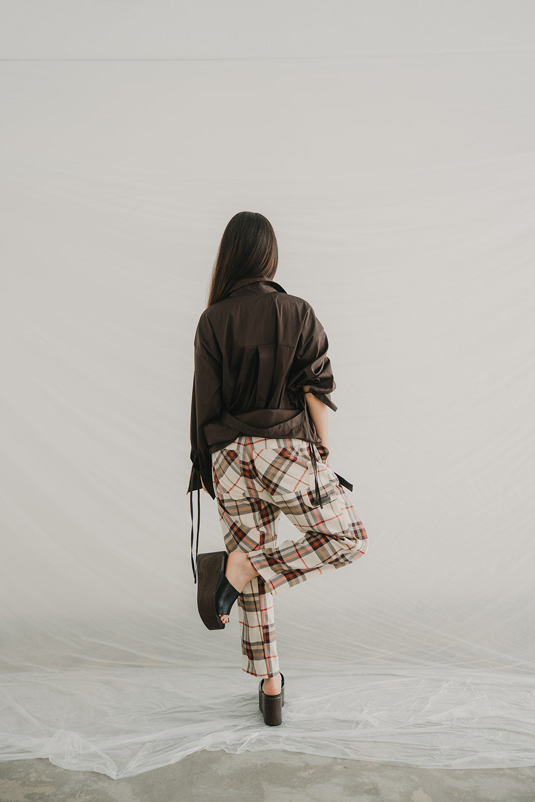 CUT PANTS